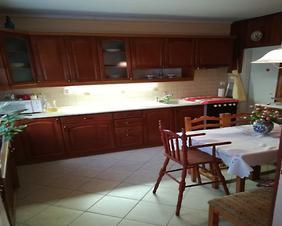 Eladó ház Székesfehérvár, Vezér és író utcák környéke 6. kép
