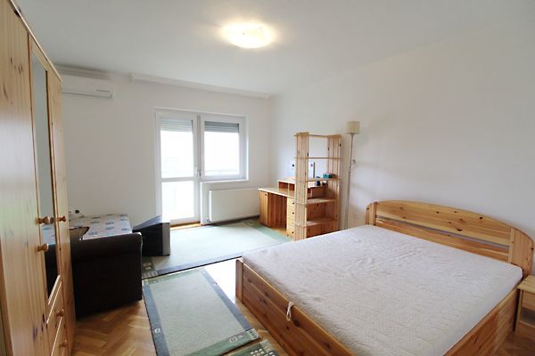 Kiadó lakás Debrecen, Nagyerdő 1. kép