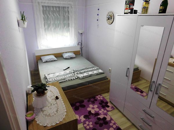 Eladó lakás Veszprém 4. kép