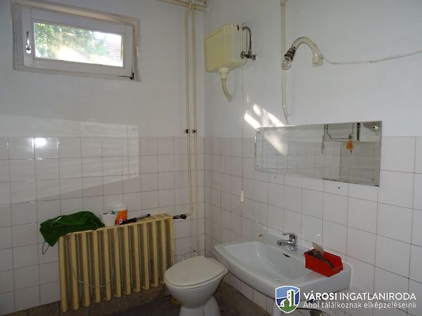Eladó ház Győr, Ménfőcsanak 13. kép