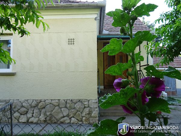 Eladó ház Győr, Ménfőcsanak 2. kép