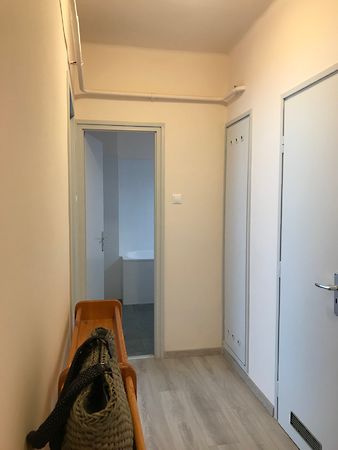 Kiadó lakás Debrecen, Nagyerdő 7. kép