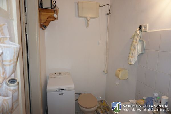 Eladó lakás Szeged, Belváros 13. kép