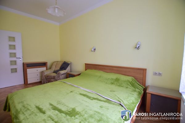 Kiadó lakás Pécs, Belváros 5. kép