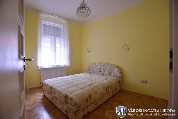 Kiadó lakás Pécs, Belváros 7. kép
