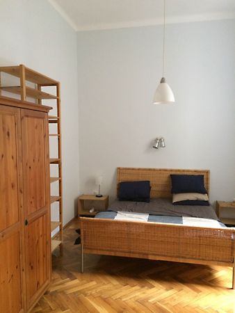 Kiadó lakás Budapest, VI. kerület 2. kép