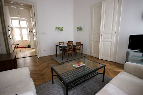 Kiadó lakás Budapest, VI. kerület 2. kép