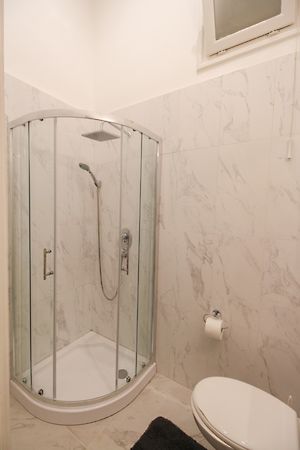 Kiadó lakás Budapest, V. kerület 13. kép