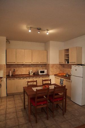 Kiadó lakás Budapest, VI. kerület 2. kép