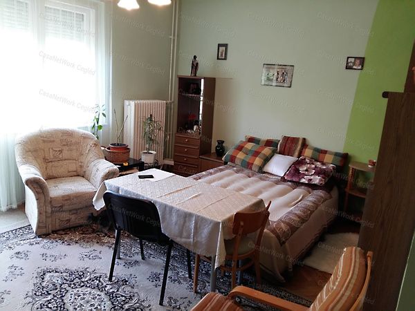 Eladó lakás Szolnok 1. kép