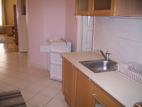 Kiadó lakás Pécs, Belváros 5. kép