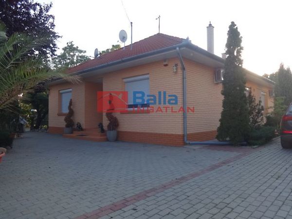 Eladó ház Tiszakécske 1. kép