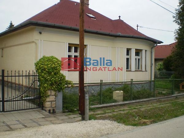 Eladó ház Biatorbágy 1. kép