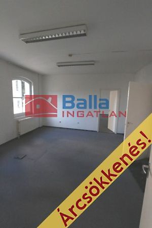 Eladó lakás Vác 6. kép