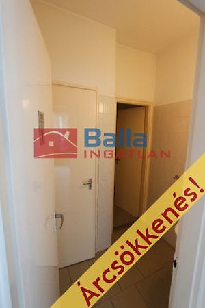 Eladó lakás Vác 8. kép