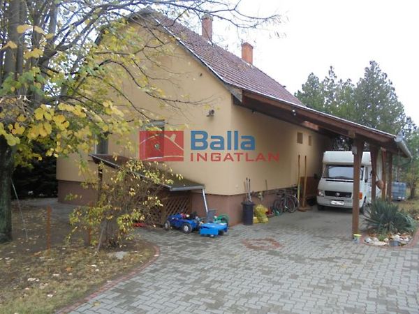 Eladó ház Kecskemét 1. kép