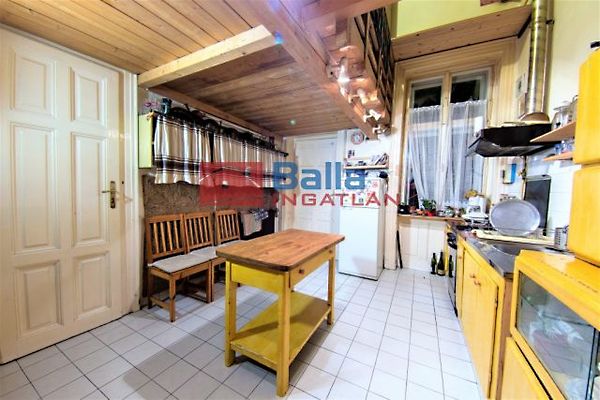 Eladó lakás Budapest, VI. kerület 7. kép