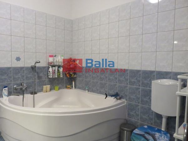 Eladó ház Nagytarcsa 11. kép