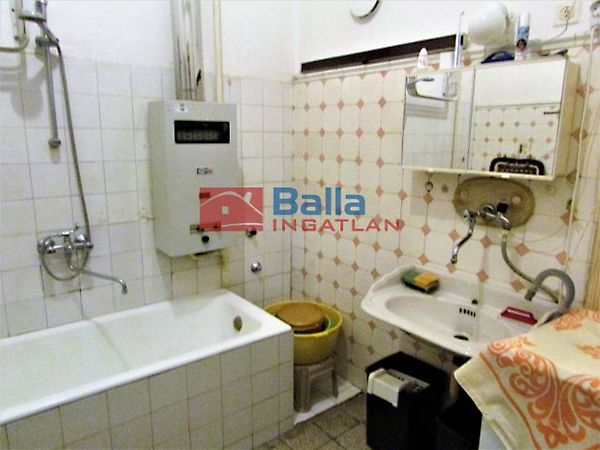 Eladó lakás Budapest, VI. kerület 11. kép