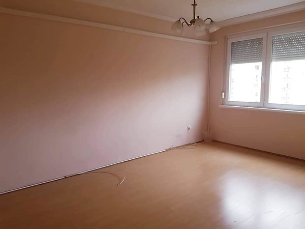 Eladó lakás Debrecen, Sestakert 2. kép