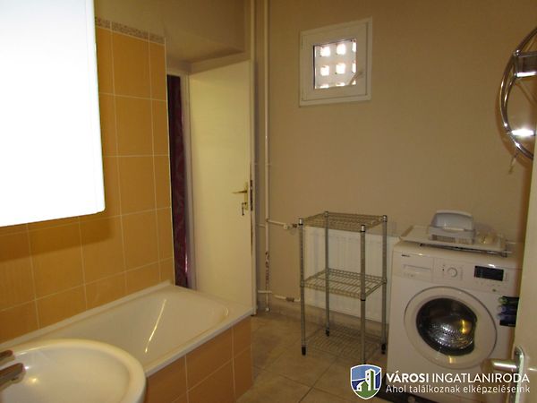 Kiadó lakás Szeged, Belváros 6. kép