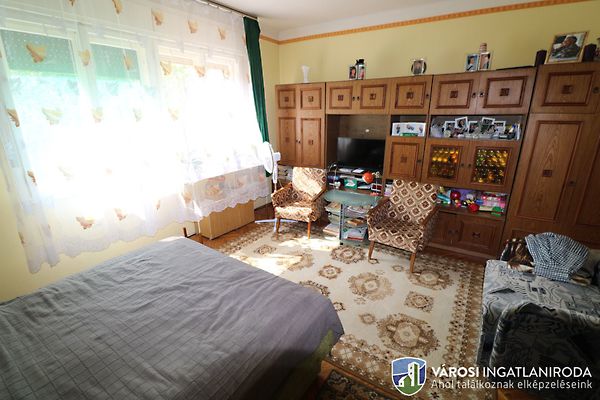 Eladó ház Algyő 10. kép