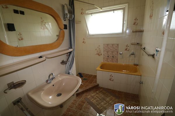 Eladó ház Algyő 16. kép