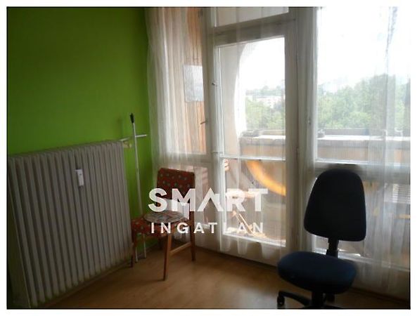 Eladó lakás Pécs 2. kép