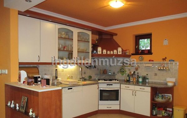 Eladó ház Kecskemét, Katonatelep 11. kép