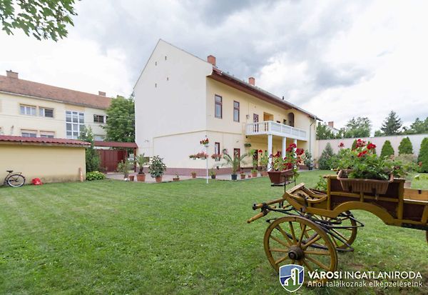 Eladó ház Szeged 1. kép