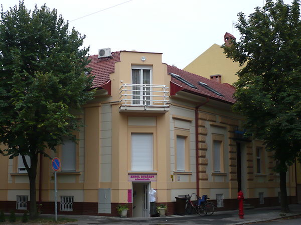 Kiadó lakás Szeged, Belváros 1. kép
