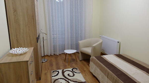 Kiadó lakás Debrecen, Nagyerdő 5. kép