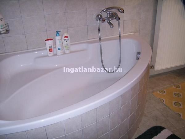 Eladó ház Pécs, Kispostavölgy 7. kép