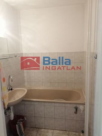 Eladó lakás Budapest, XV. kerület 8. kép