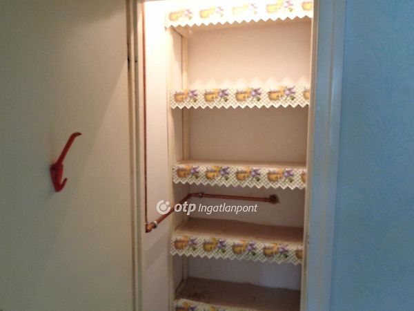 Eladó lakás Dunaújváros 6. kép