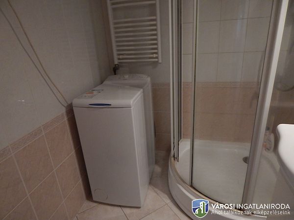 Eladó lakás Győr, Adyváros 9. kép