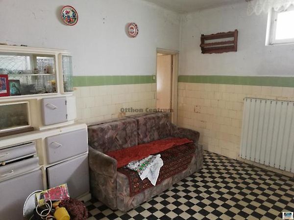 Eladó ház Domony 11. kép