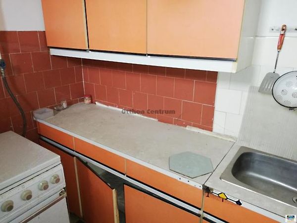Eladó ház Domony 12. kép