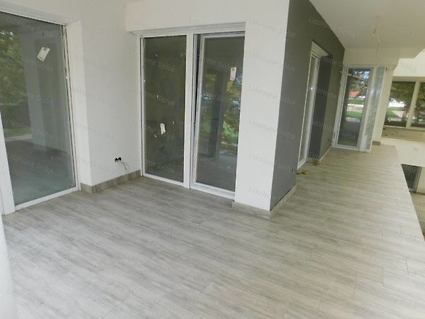 Eladó lakás Zamárdi 1. kép
