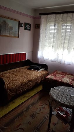 Eladó ház Nagyvenyim 3. kép