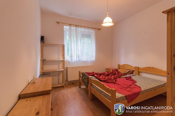 Eladó ház Algyő 1. kép