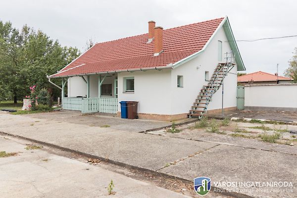 Eladó ház Algyő 10. kép