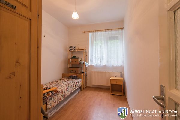 Eladó ház Algyő 2. kép