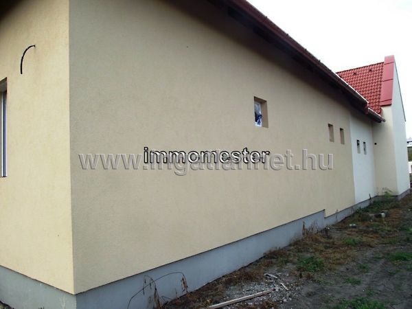 Eladó ház Székesfehérvár 2. kép