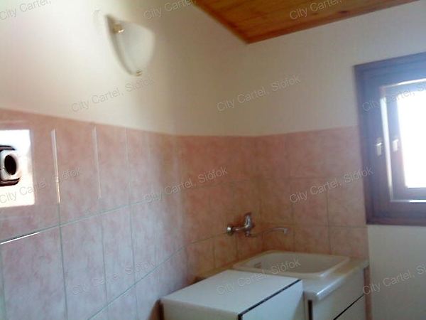 Eladó ház Balatonszemes 11. kép