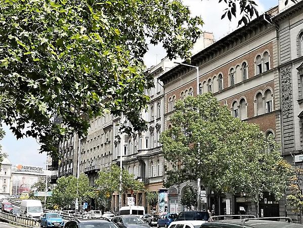Eladó lakás Budapest, VI. kerület 1. kép