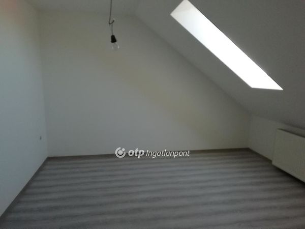 Eladó lakás Szolnok 7. kép
