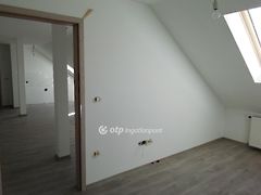 Eladó lakás Szolnok 6. kép