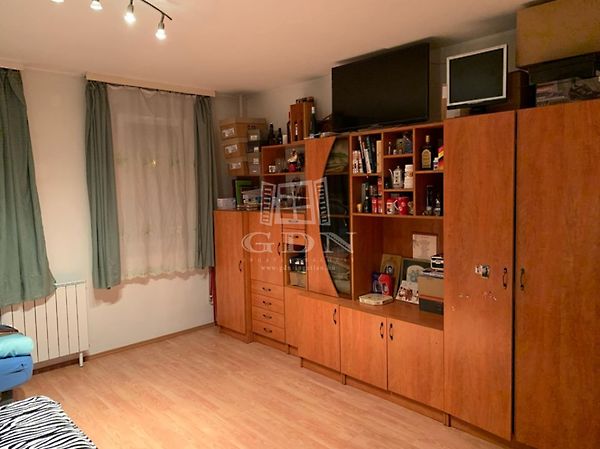 Eladó lakás Veszprém 1. kép
