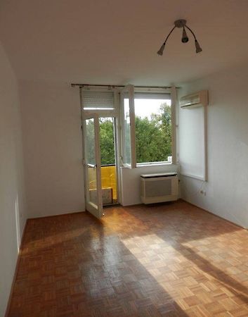 Eladó lakás Debrecen, Sestakert 2. kép
